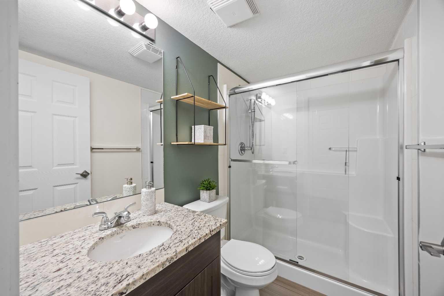 1304, 99 Copperstone Park SE