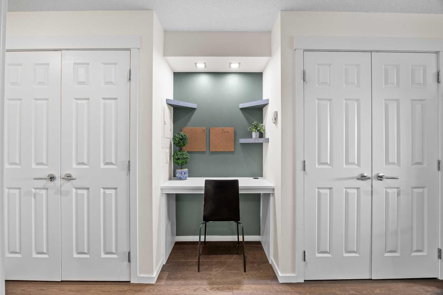 1304, 99 Copperstone Park SE