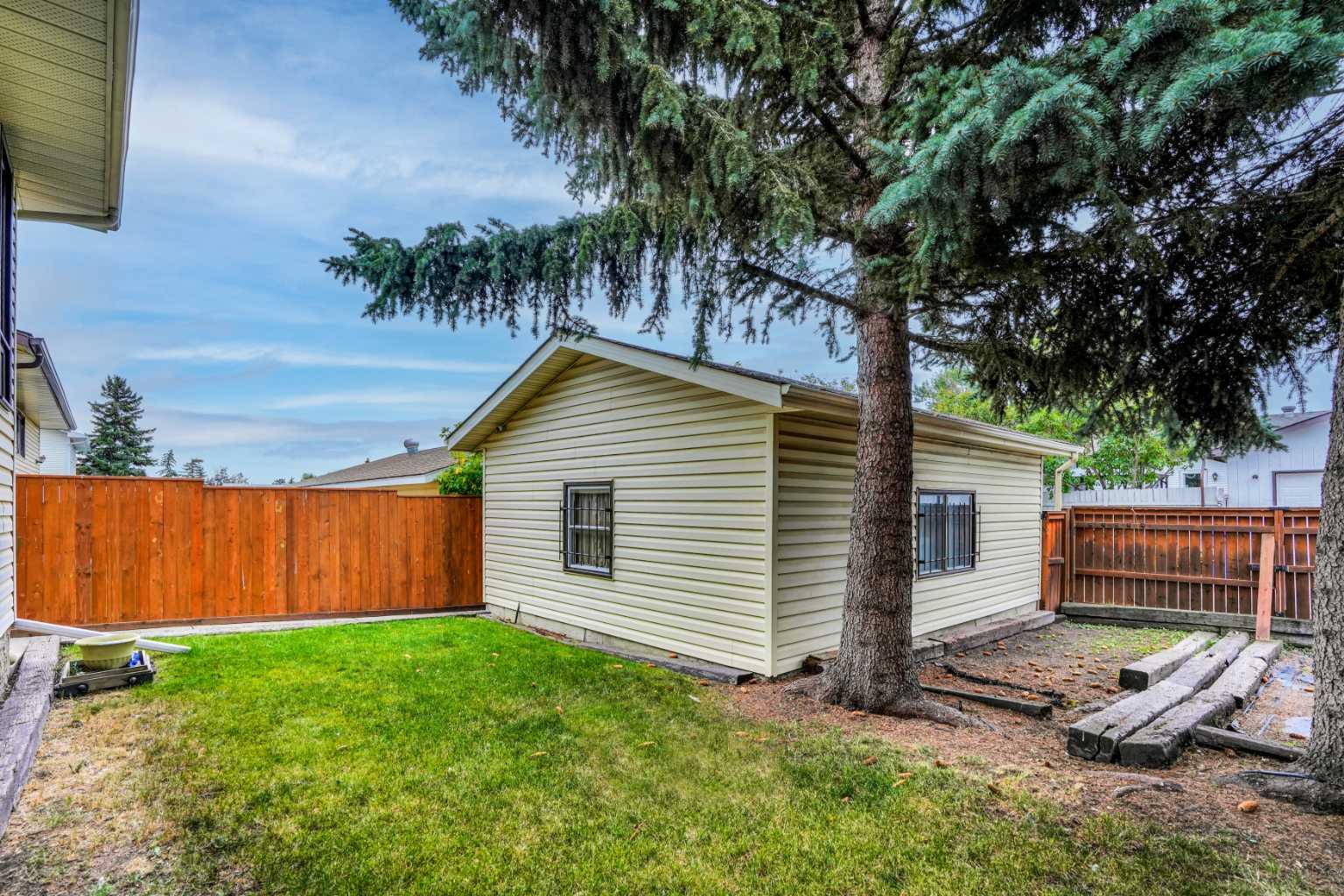 5811 Templehill Road NE