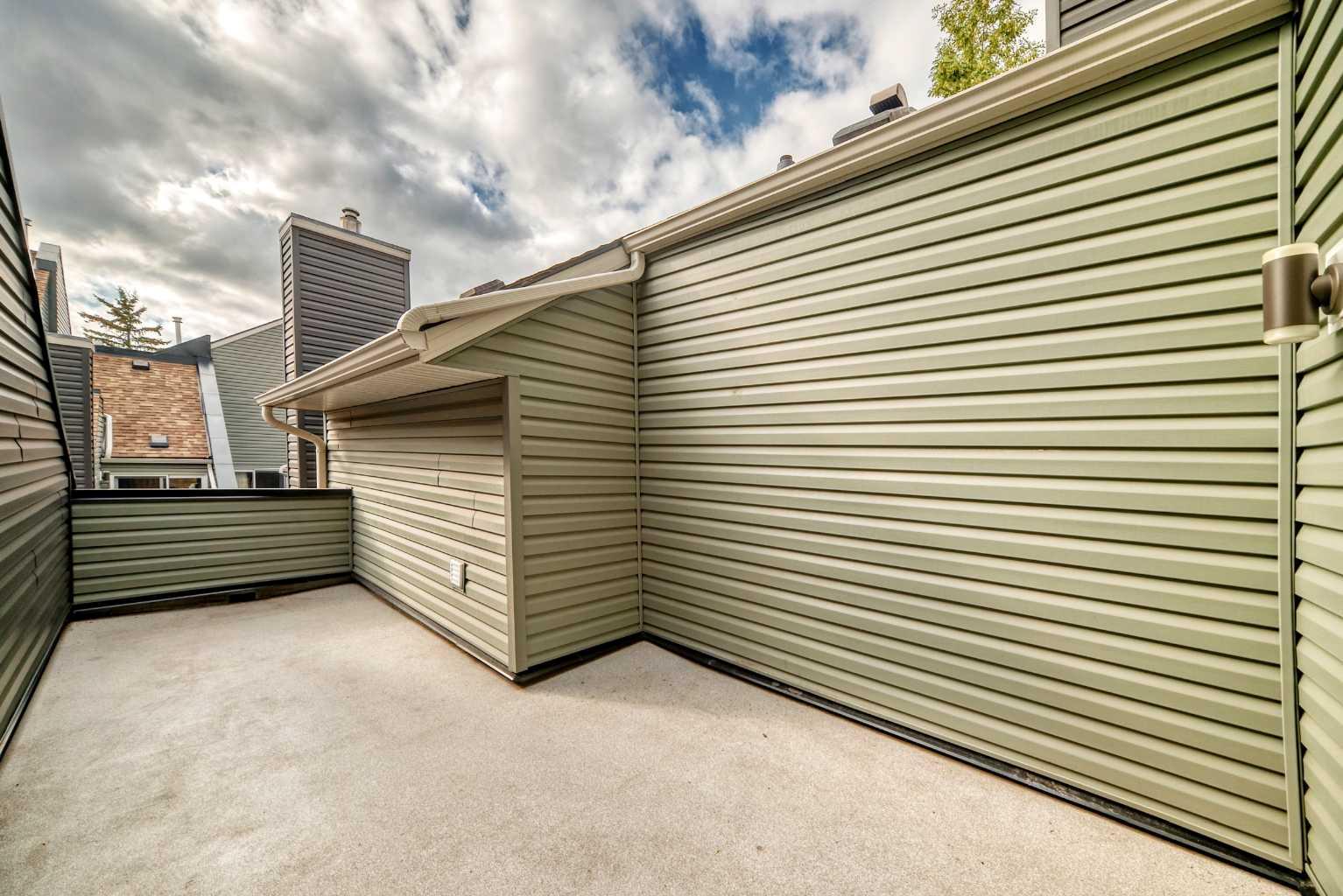 225, 33 Glamis Green SW