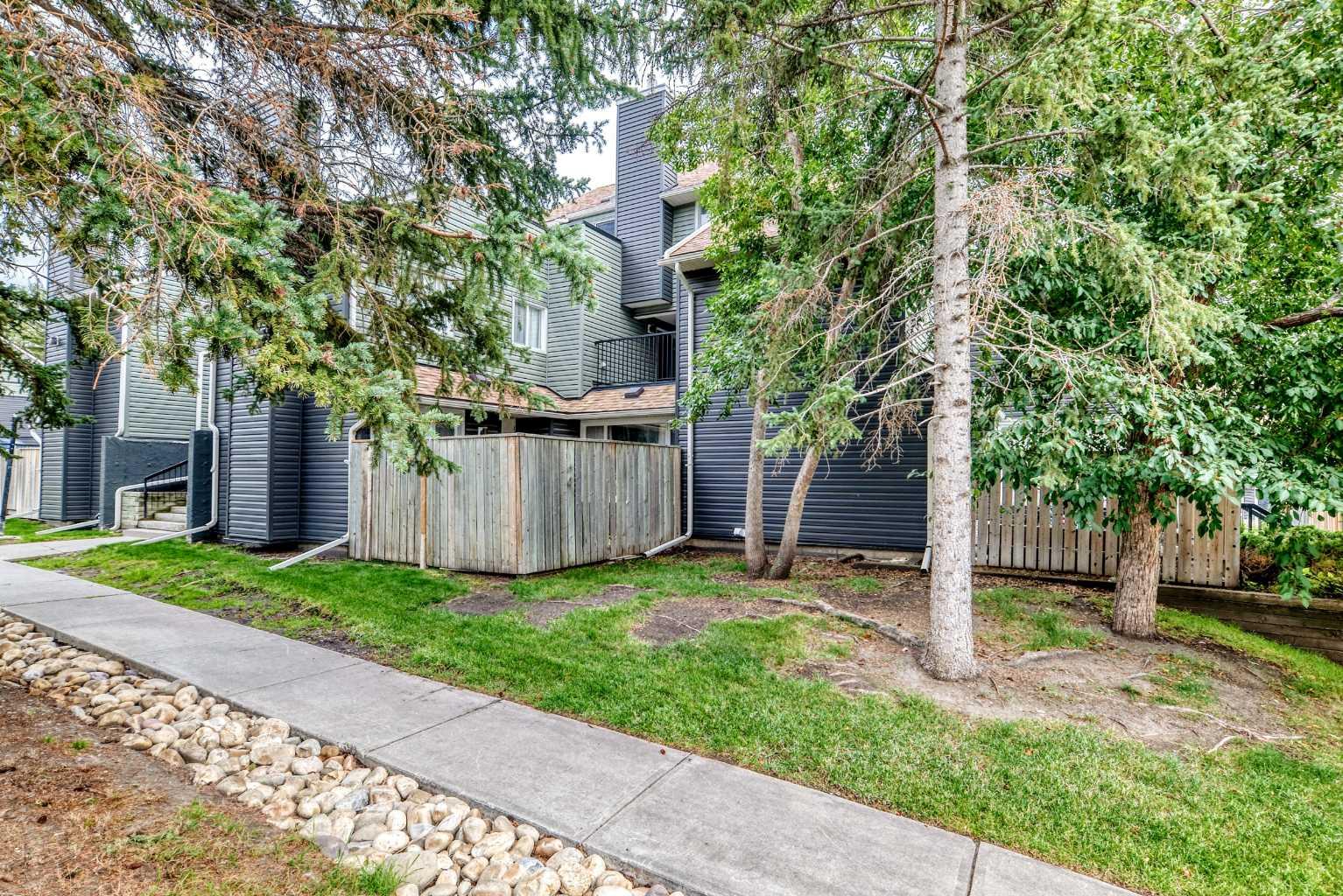 225, 33 Glamis Green SW