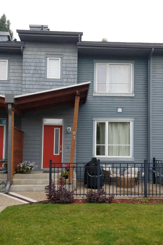 63 Chapalina Square SE