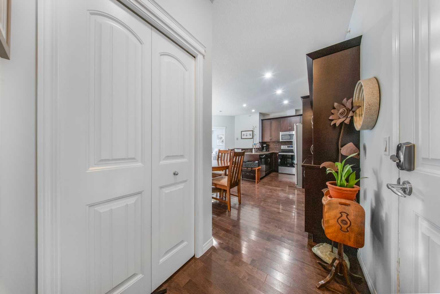 4408, 31 Country Village Manor NE