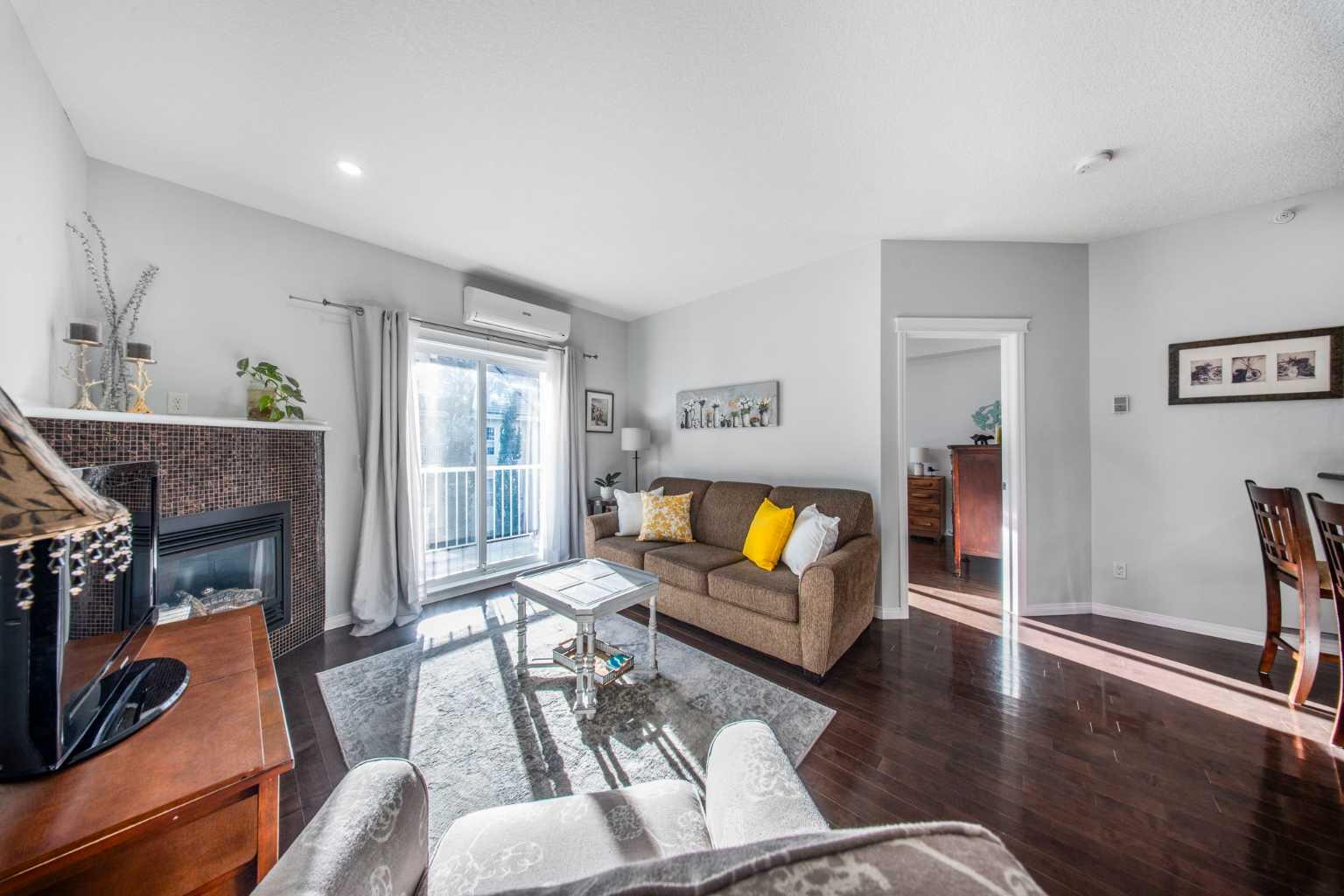 4408, 31 Country Village Manor NE