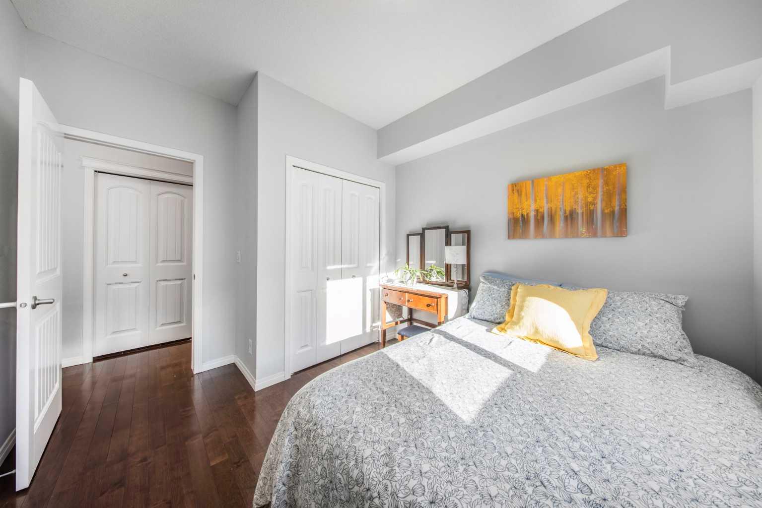 4408, 31 Country Village Manor NE