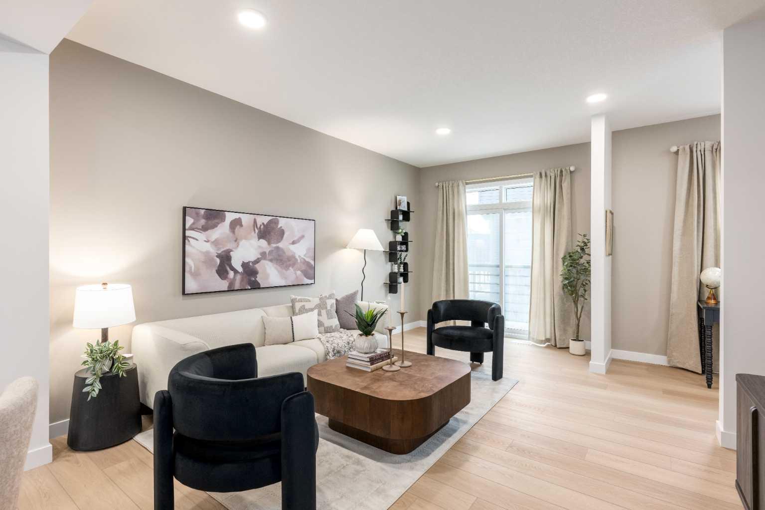 303, 30 Rochester View NW