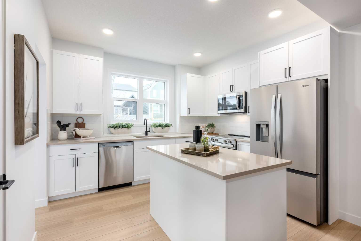 303, 30 Rochester View NW
