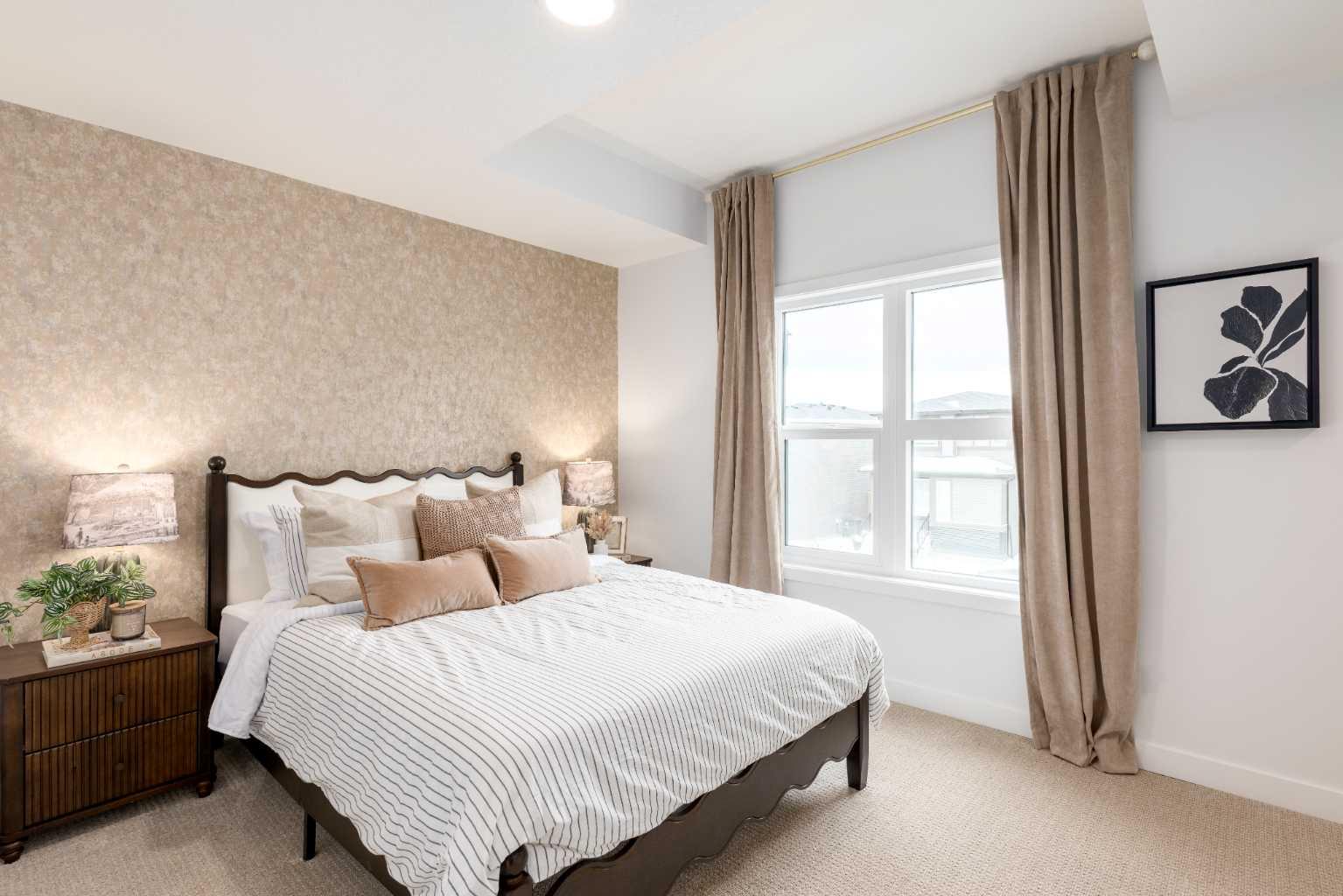 303, 30 Rochester View NW