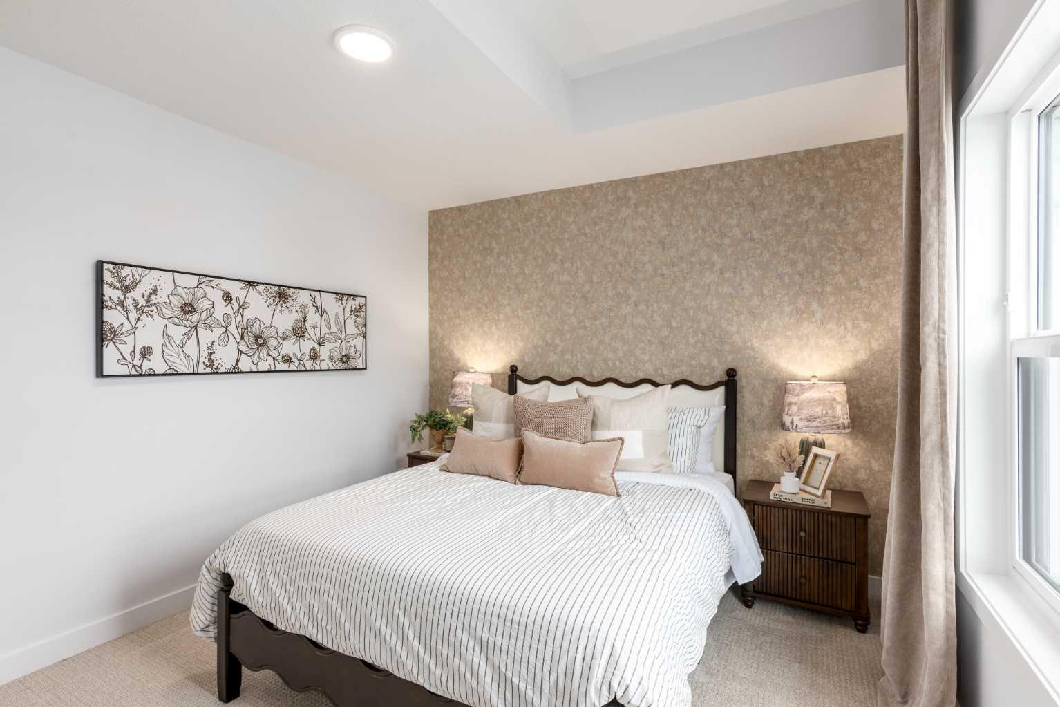 303, 30 Rochester View NW