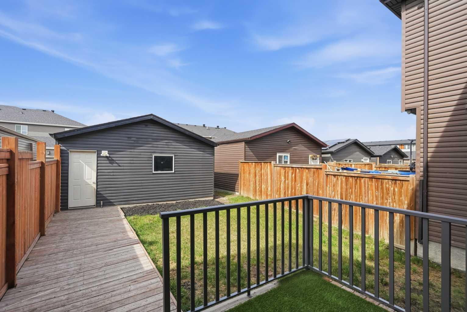 95 Corner Meadows Villas NE