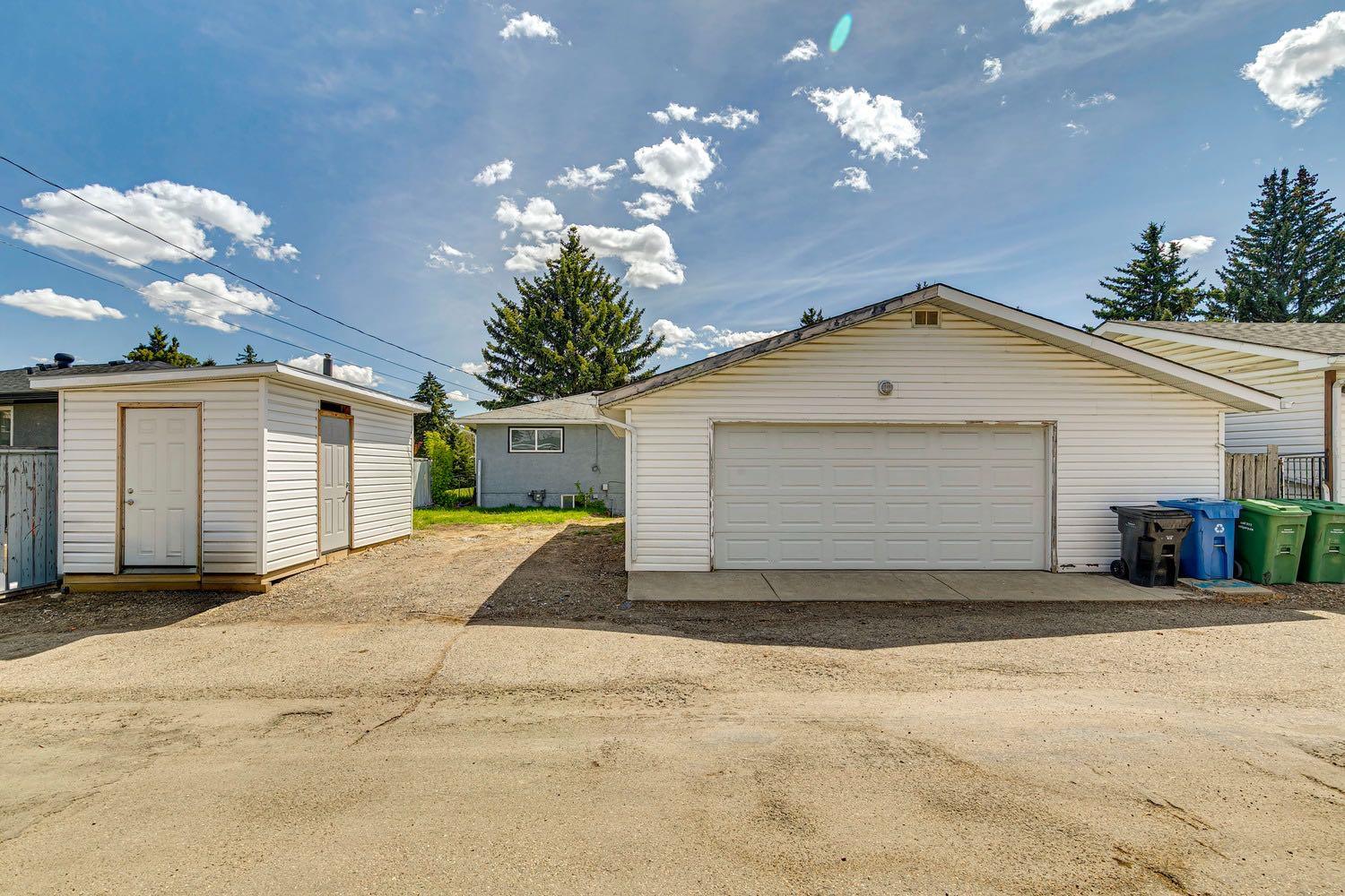 816 Avonlea Place SE