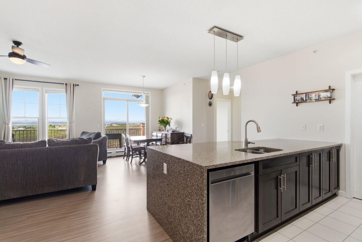 408, 207 Sunset Drive 