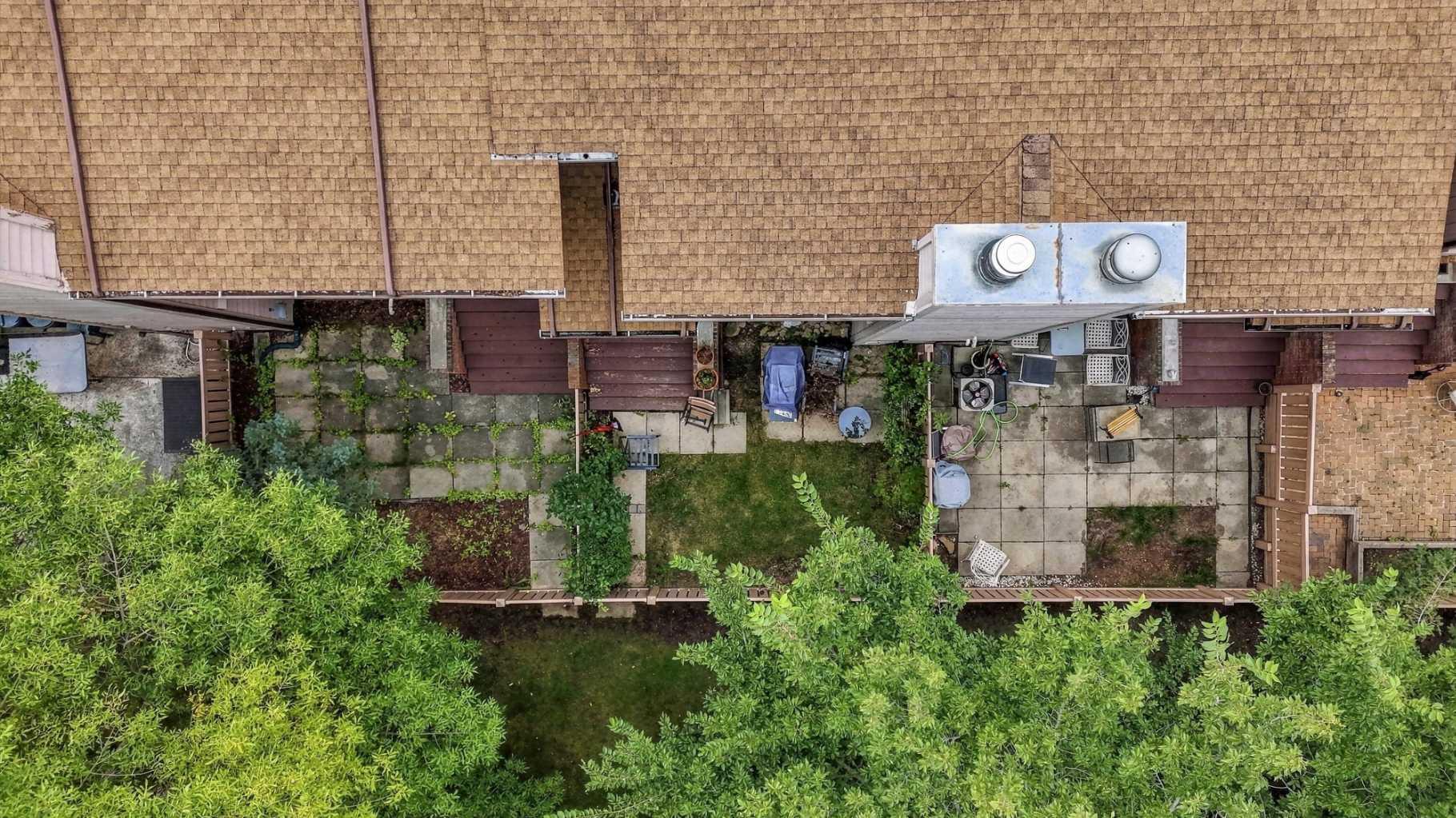 52 Canterbury Gardens SW