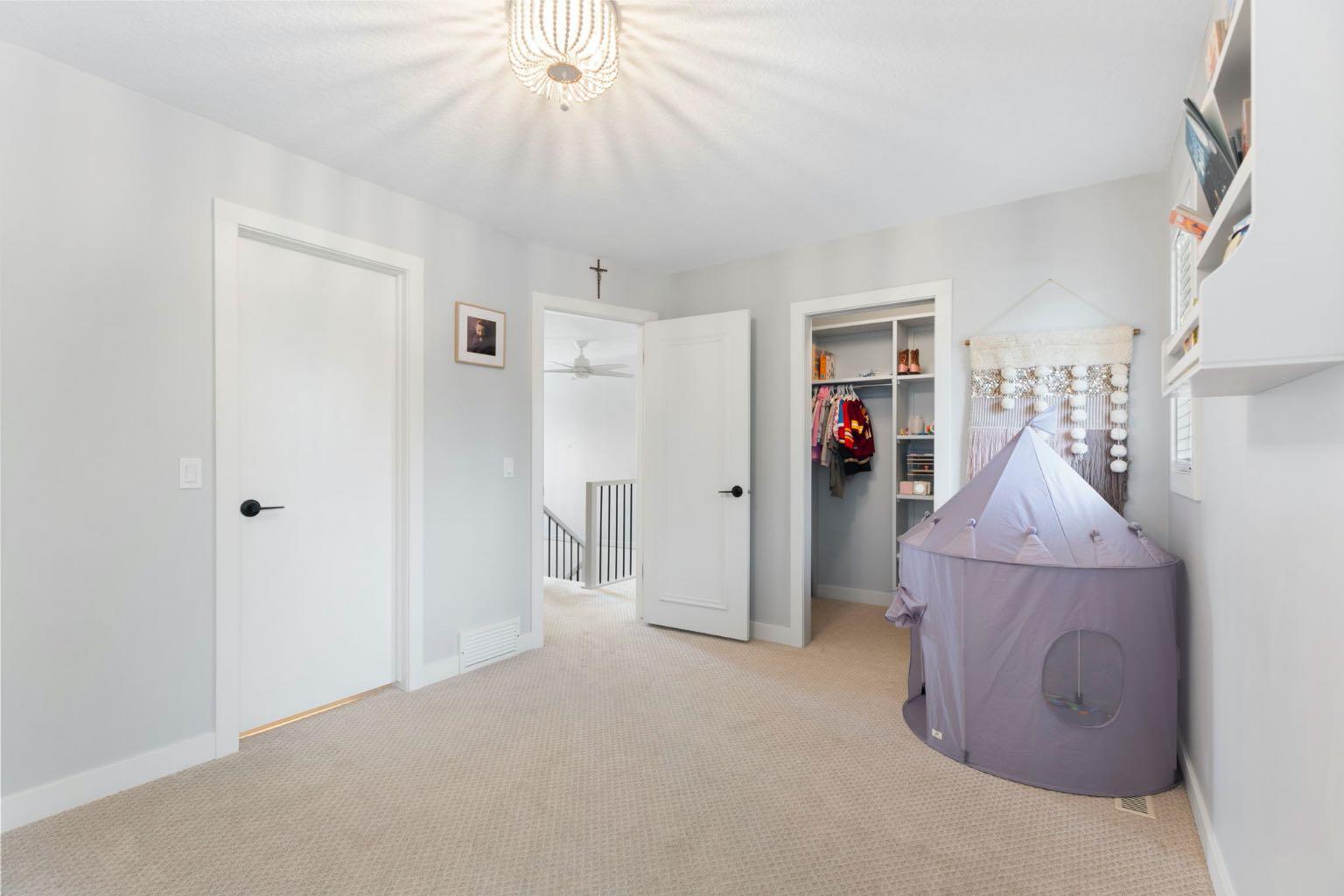47 Canterbury Court SW