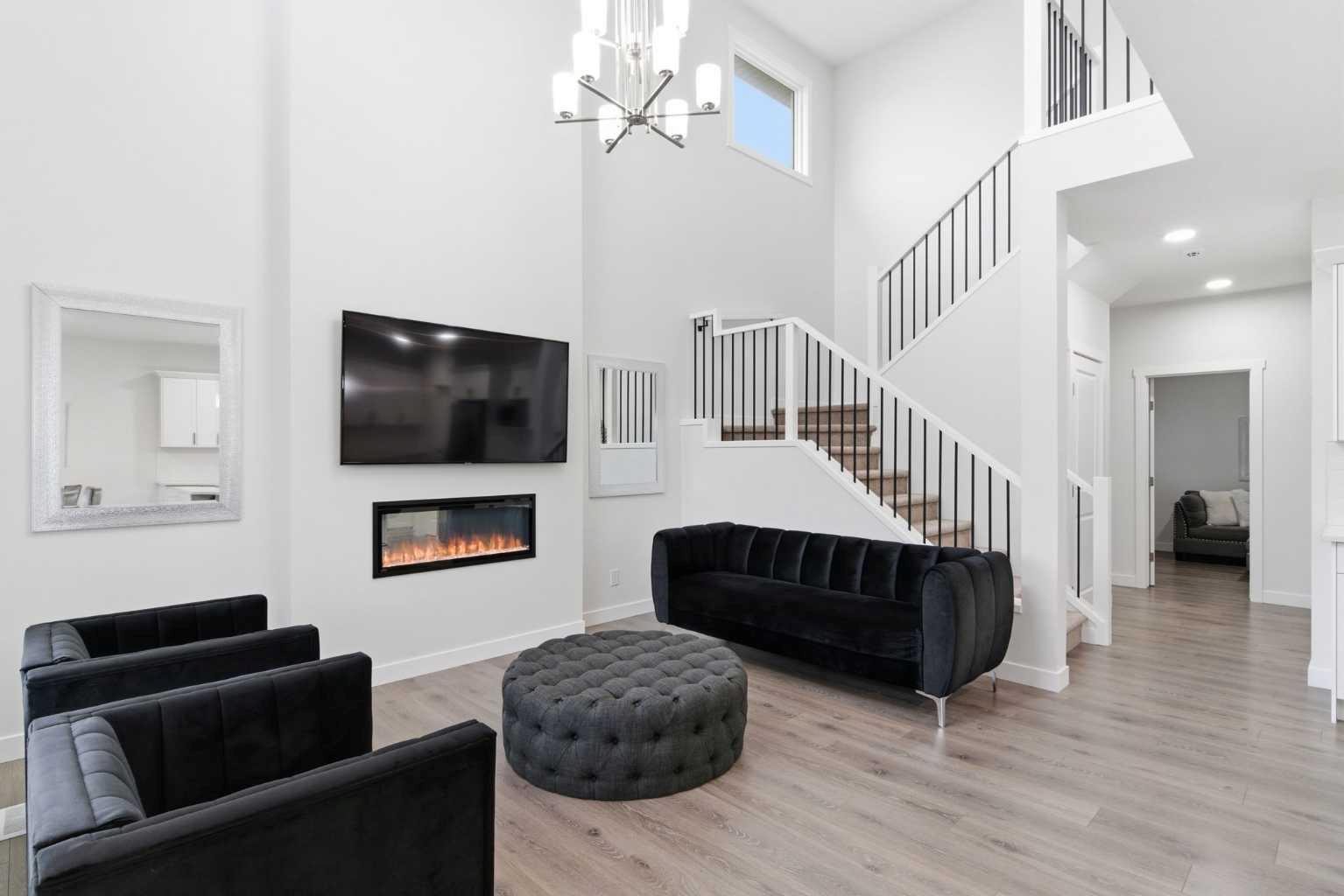 90 Saddlebred Place 