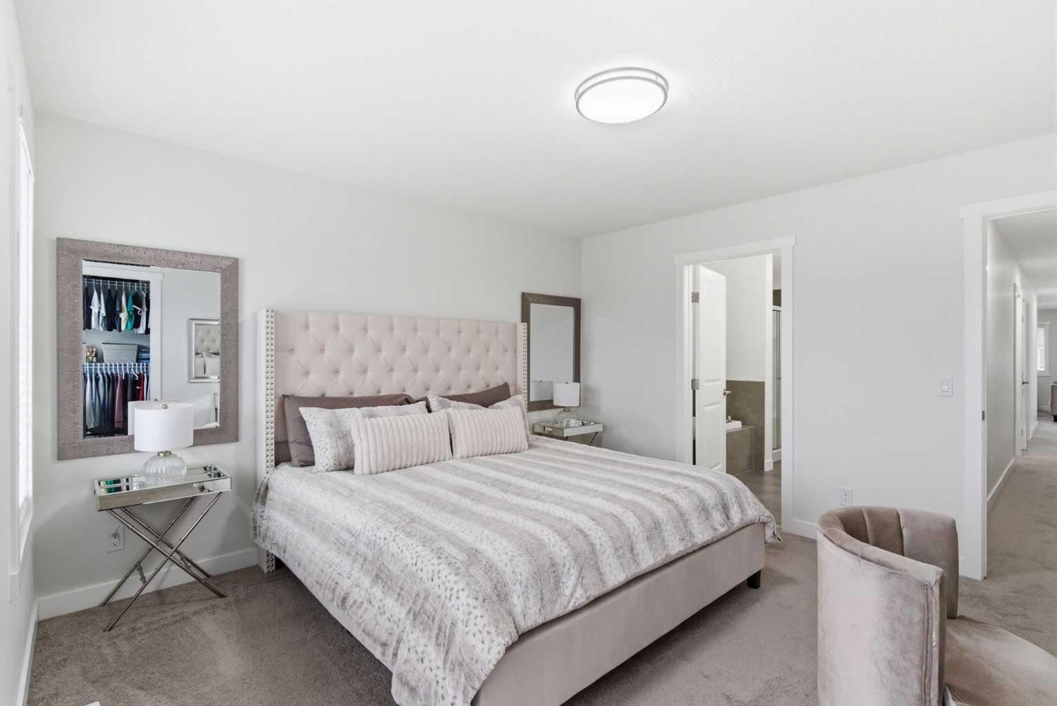 90 Saddlebred Place 