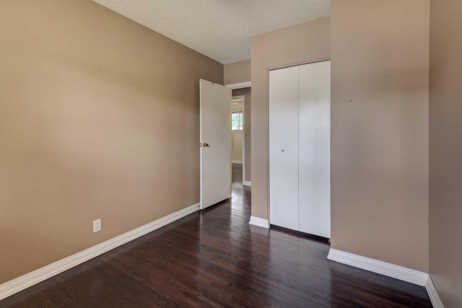 23 Arbour Crescent SE
