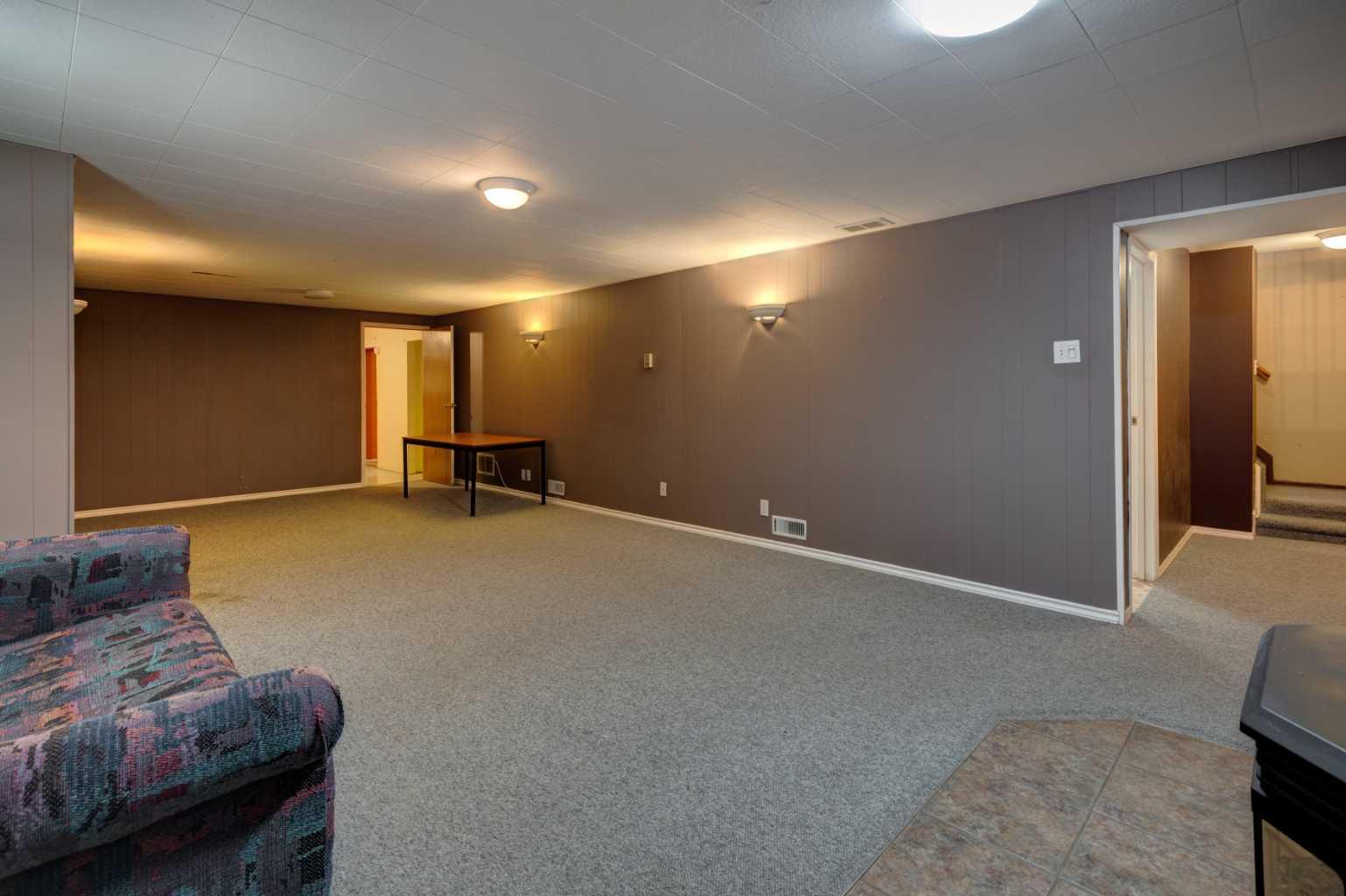 23 Arbour Crescent SE