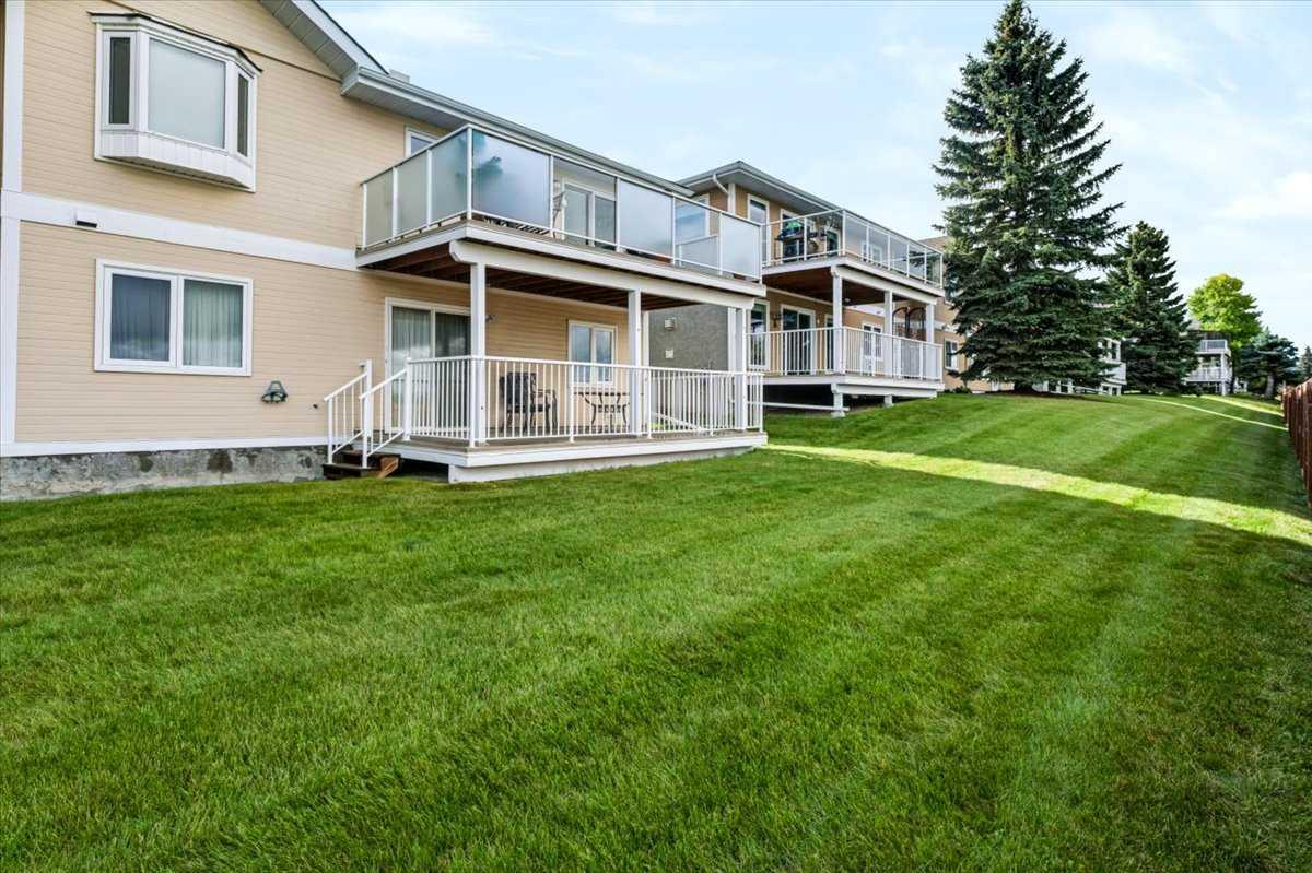 36, 140 Strathaven Circle SW