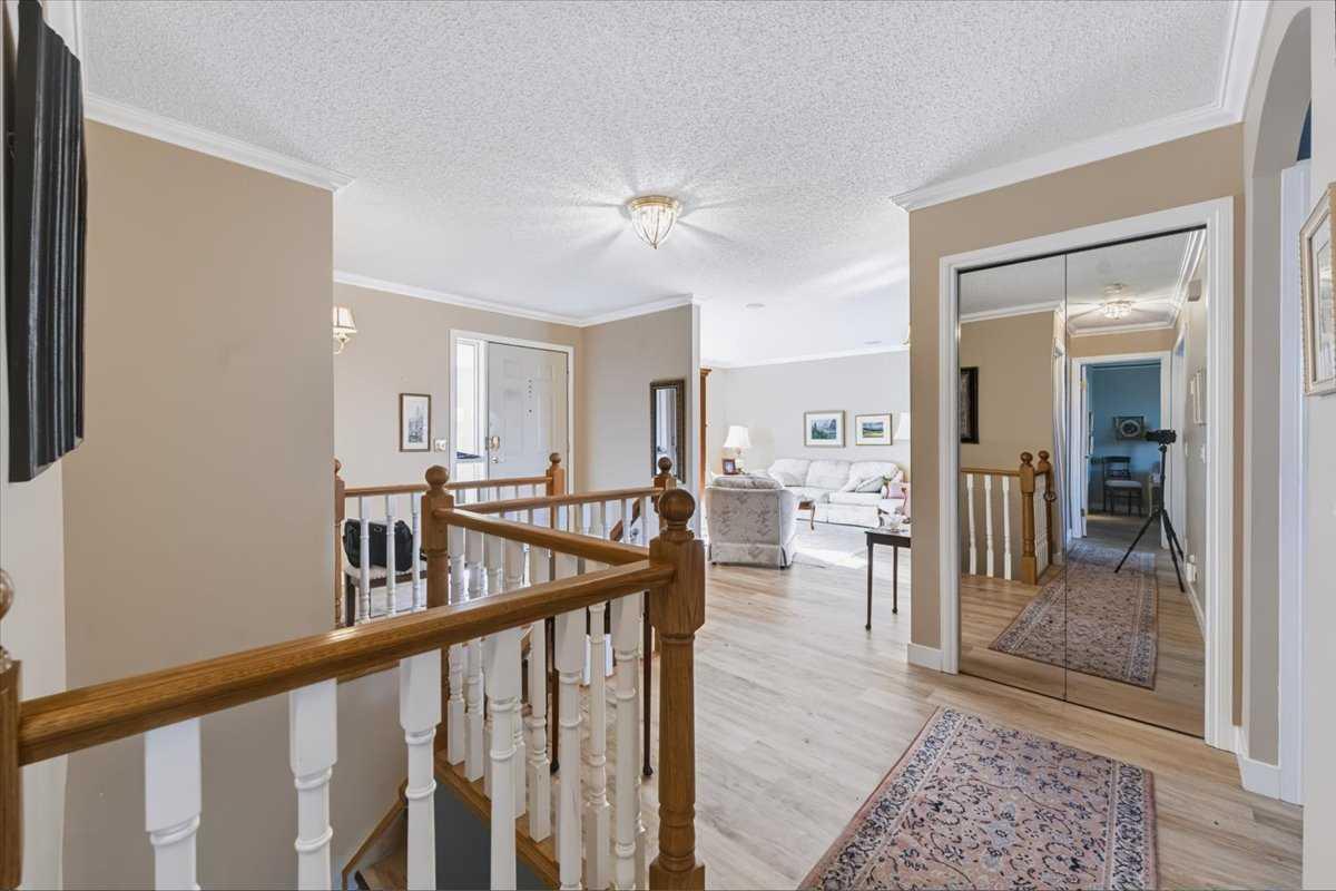 36, 140 Strathaven Circle SW