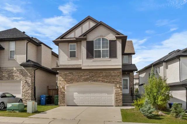 112 Sherwood Crescent NW