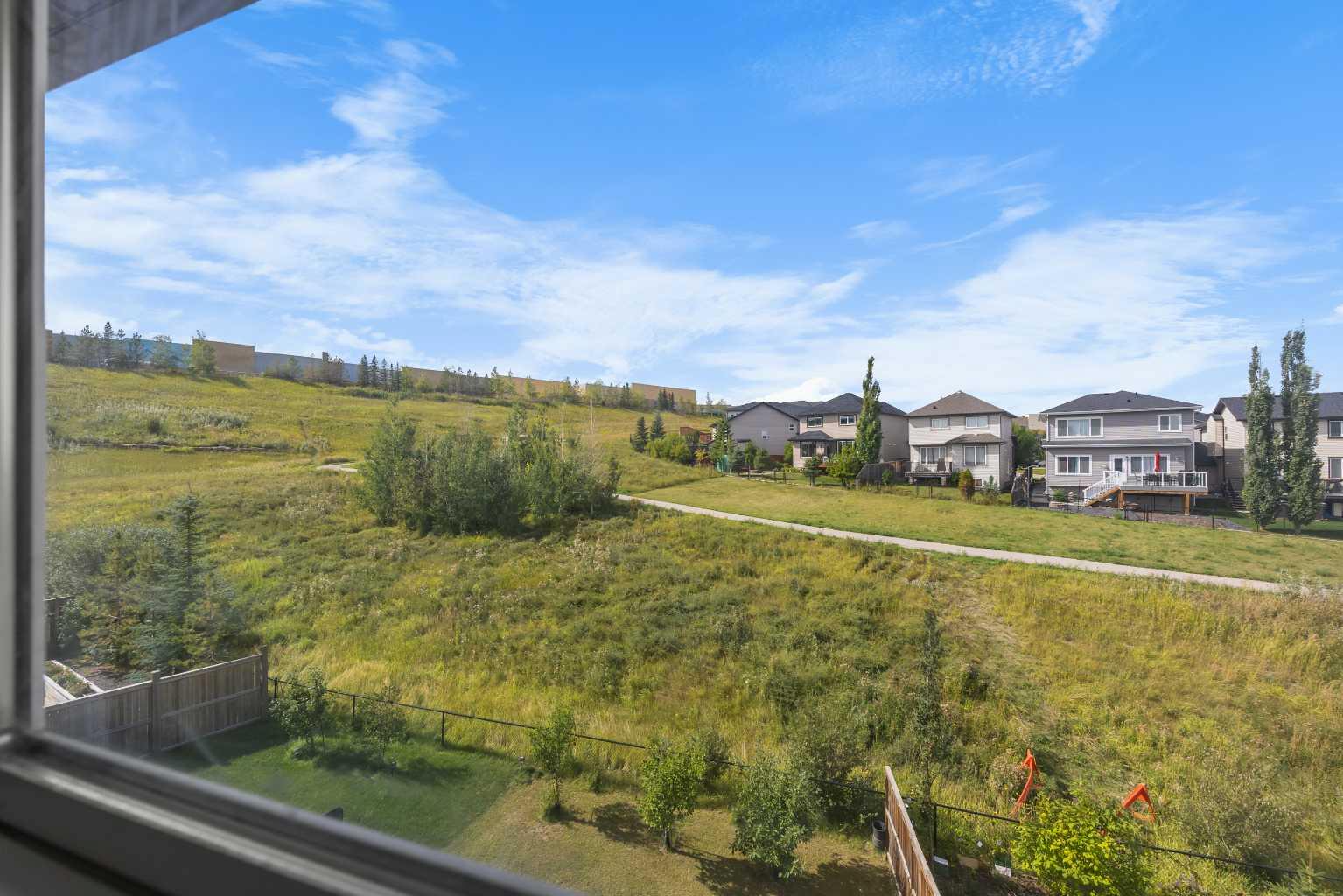 112 Sherwood Crescent NW