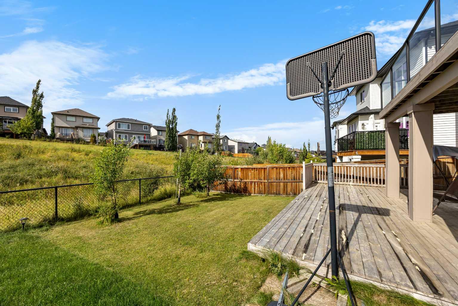 112 Sherwood Crescent NW