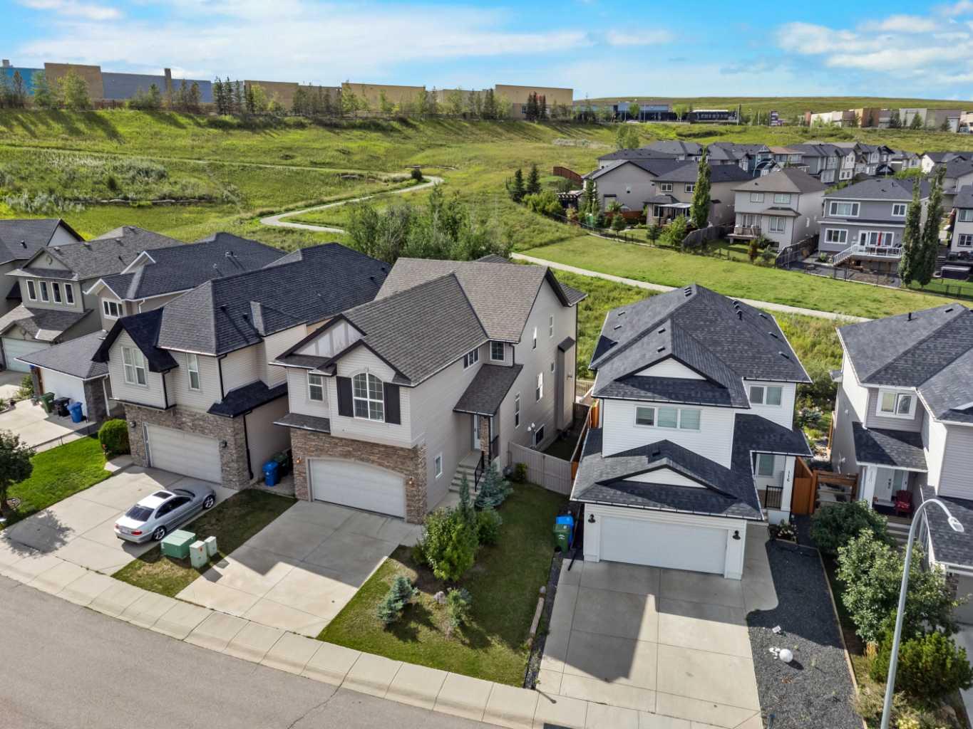 112 Sherwood Crescent NW