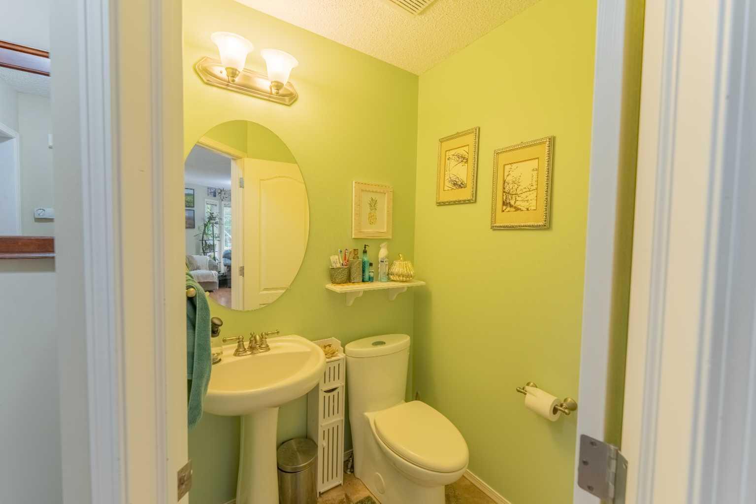 2, 827 Wilson Way 
