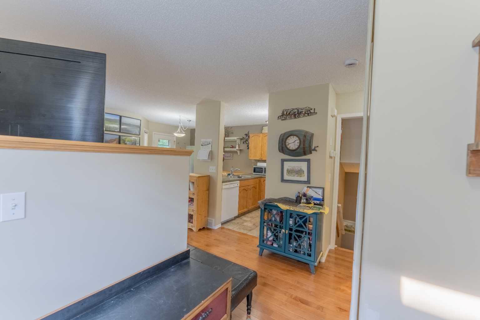 2, 827 Wilson Way 