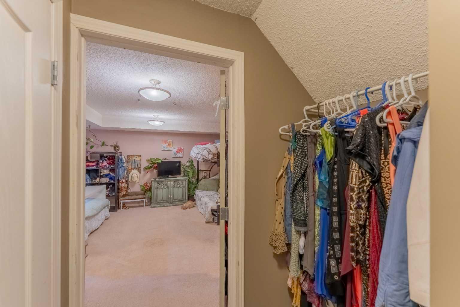 2, 827 Wilson Way 