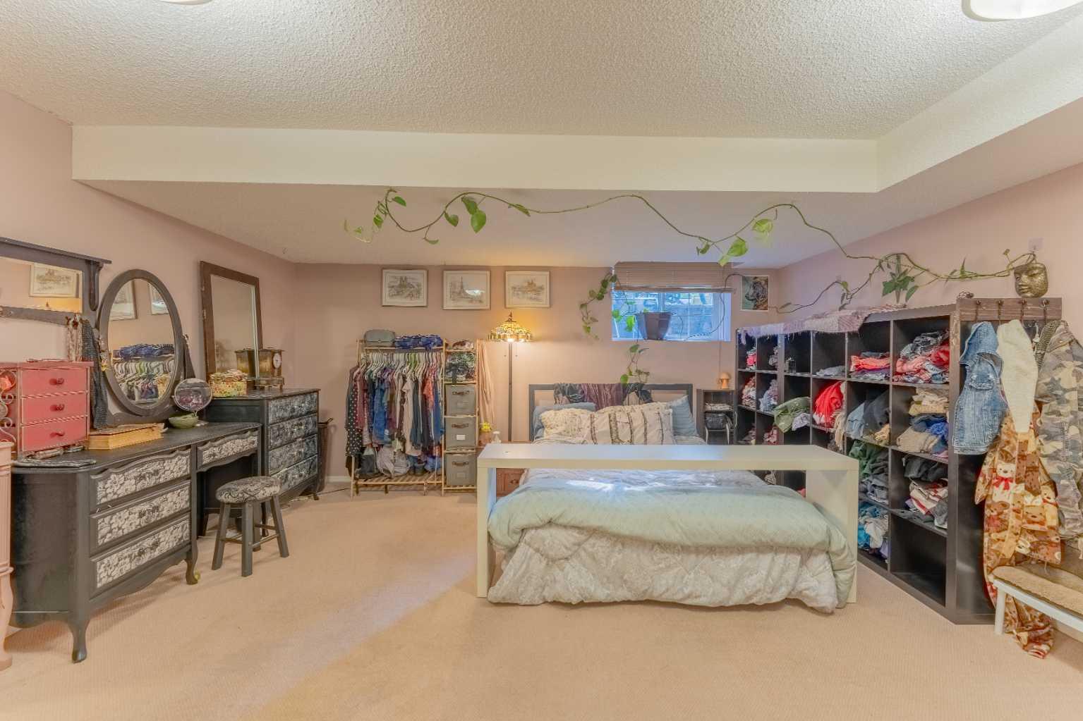 2, 827 Wilson Way 