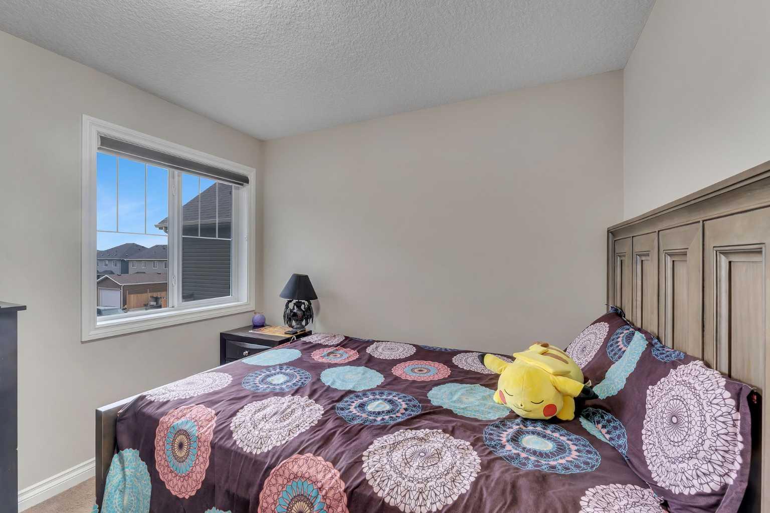 28 Saddlelake Common NE