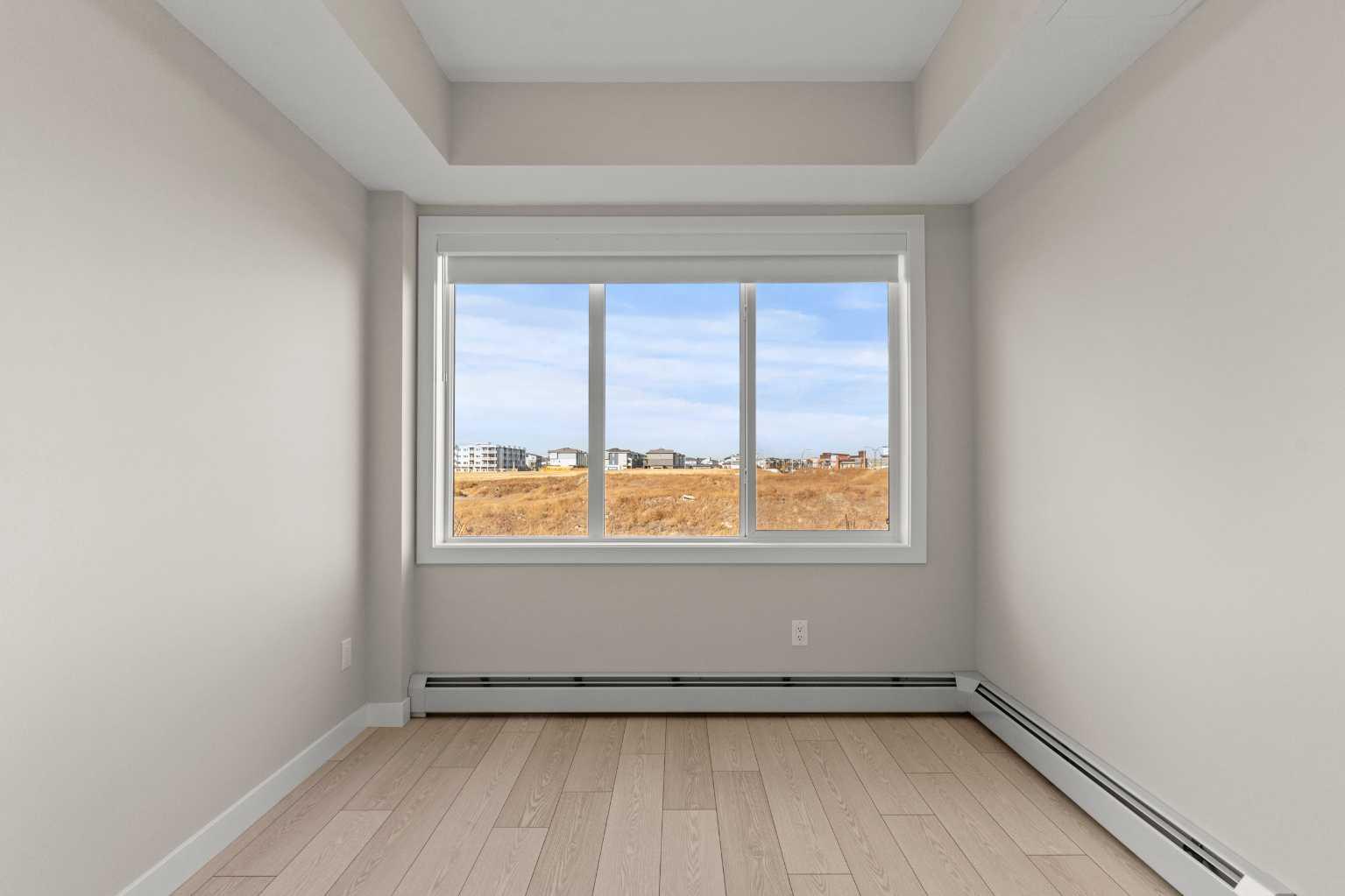 2212, 395 Skyview Parkway NE