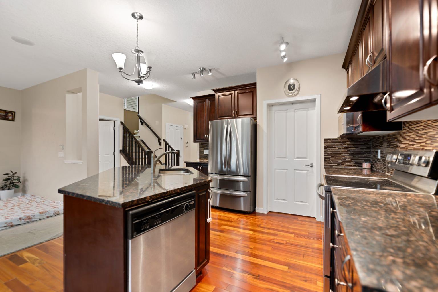 160 SKYVIEW SHORES Manor NE