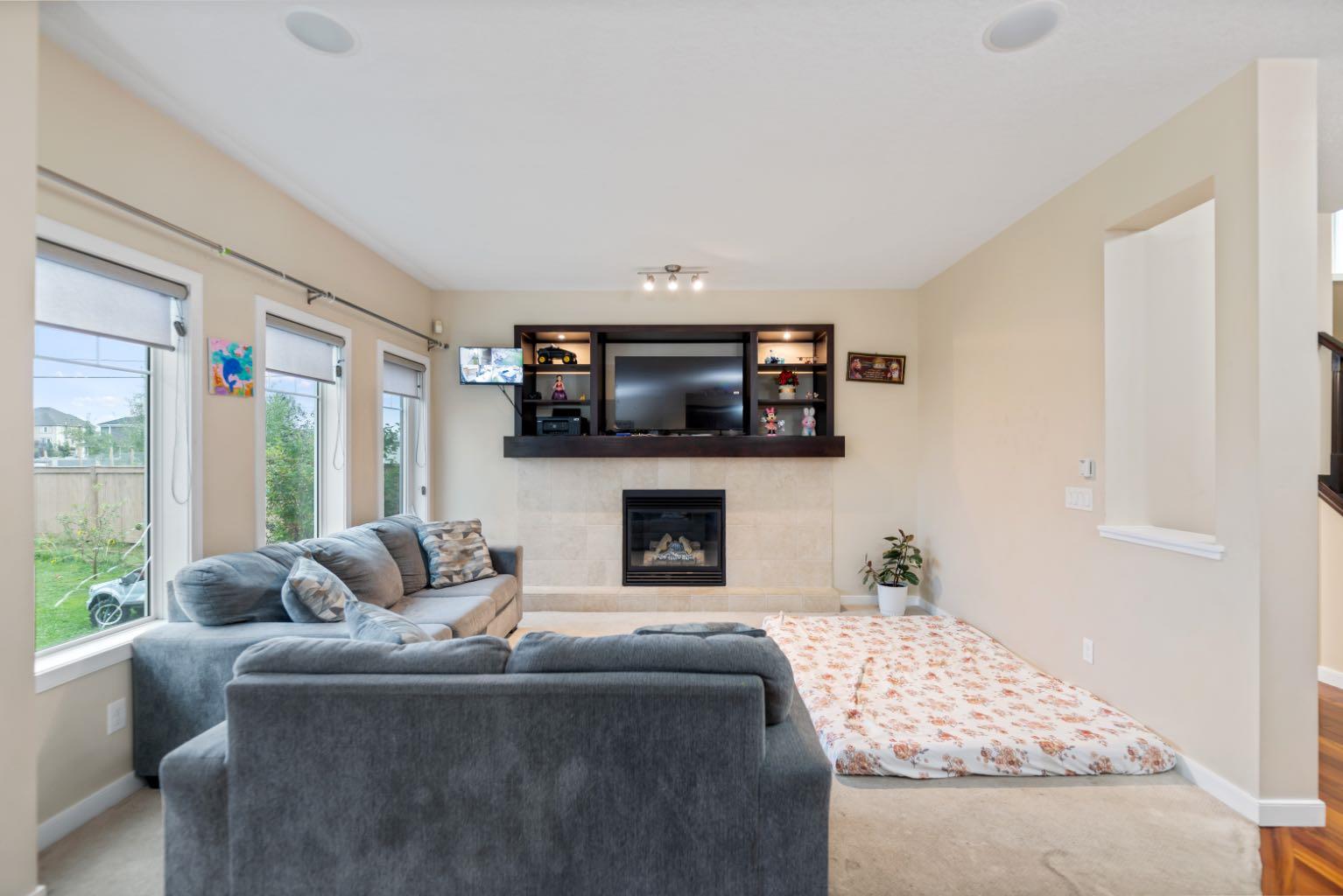 160 SKYVIEW SHORES Manor NE