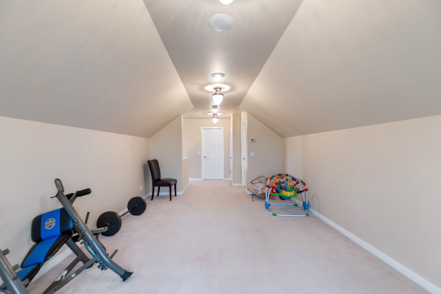160 SKYVIEW SHORES Manor NE