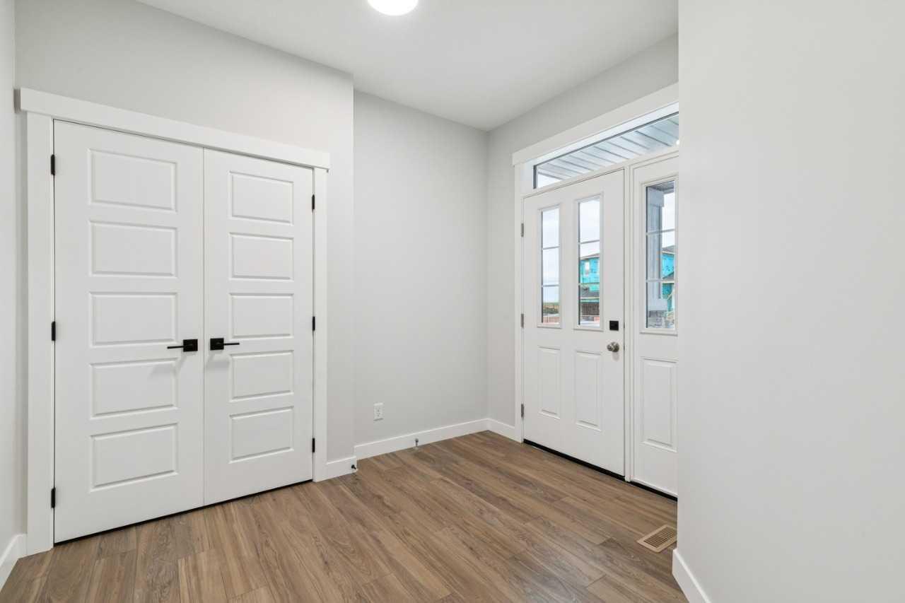 435 Bridgeport  