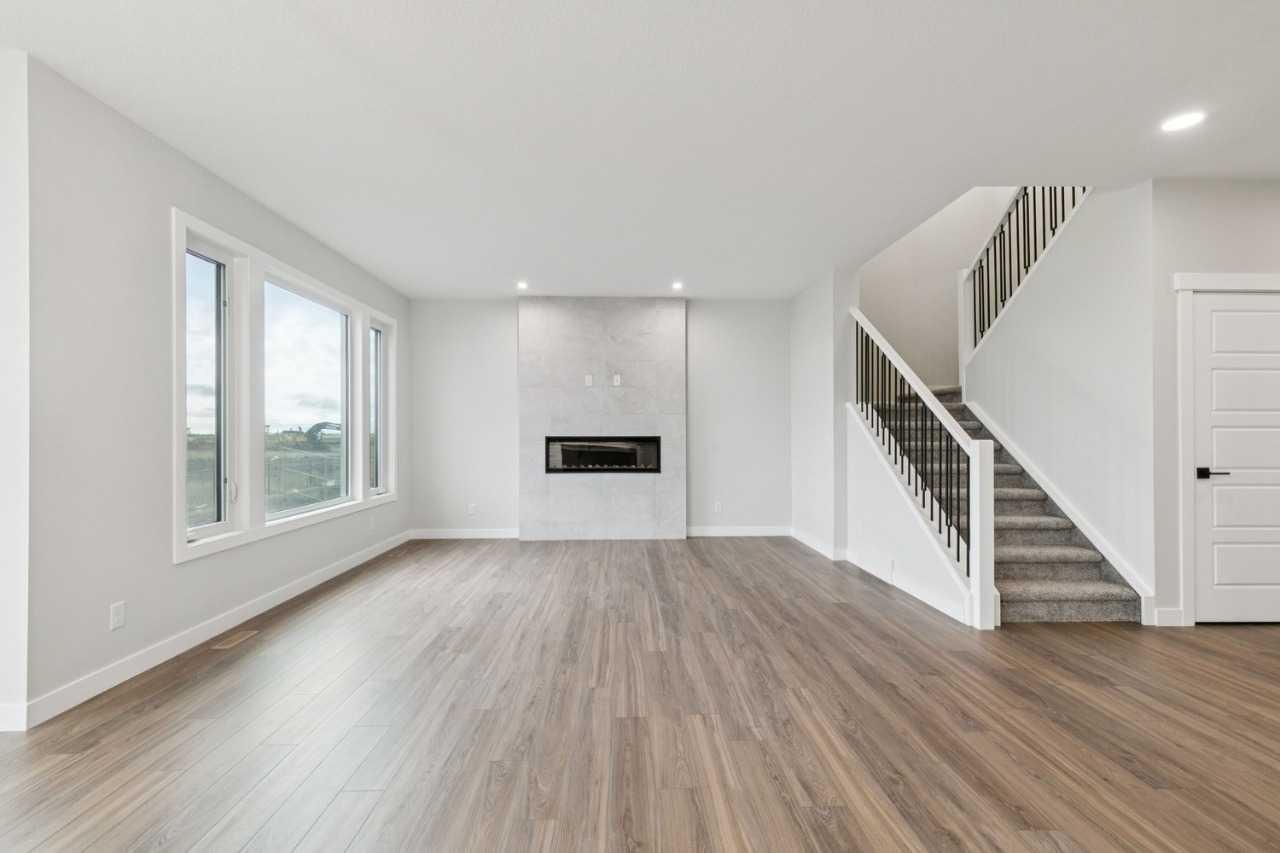 435 Bridgeport  