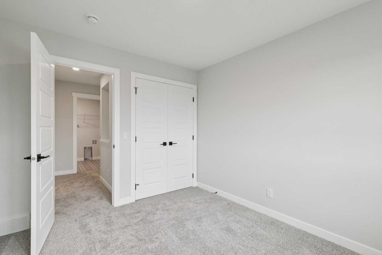 435 Bridgeport  