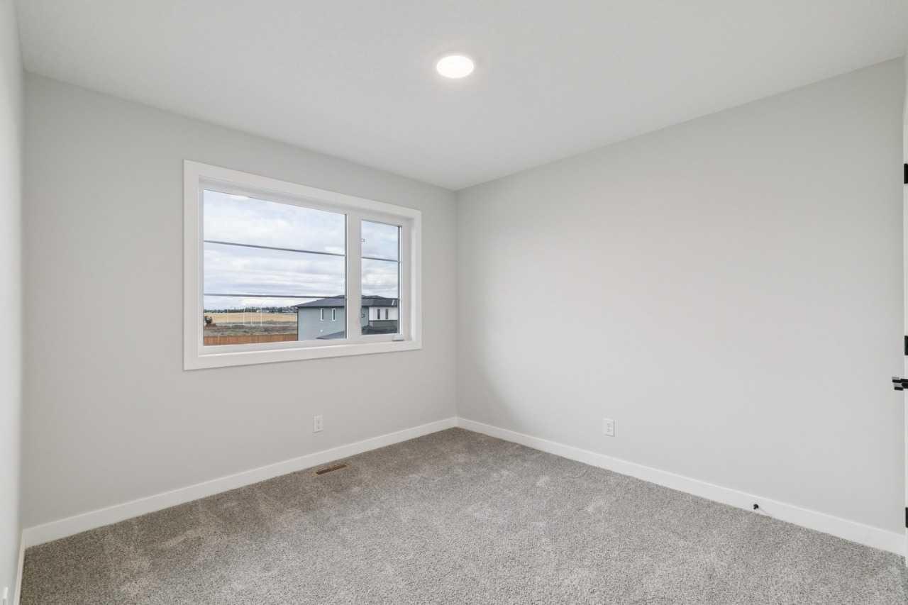 435 Bridgeport  