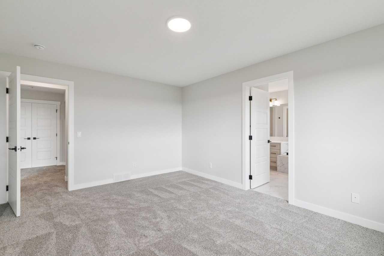 435 Bridgeport  