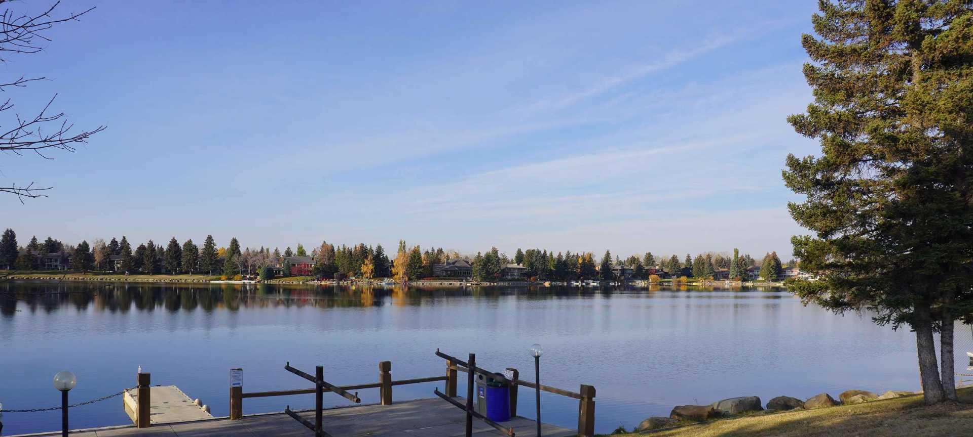111 Midbend Place SE