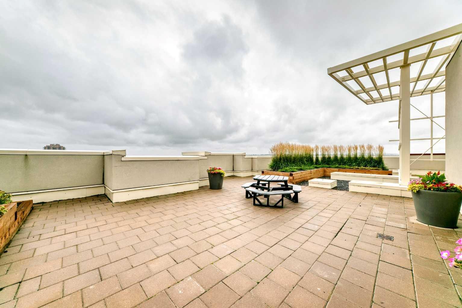 218, 8880 Horton Road SW