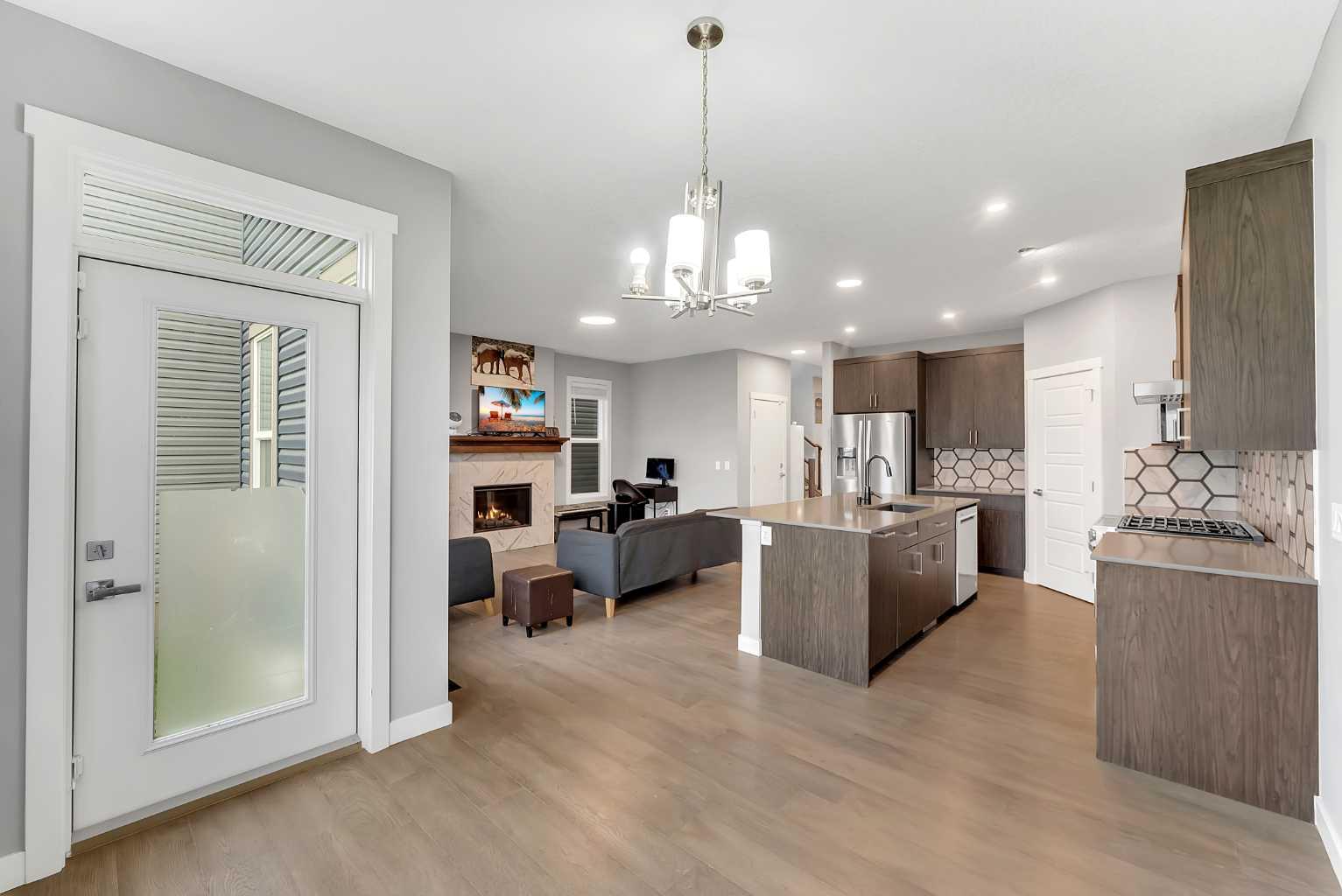 154 Amblehurst Way NW