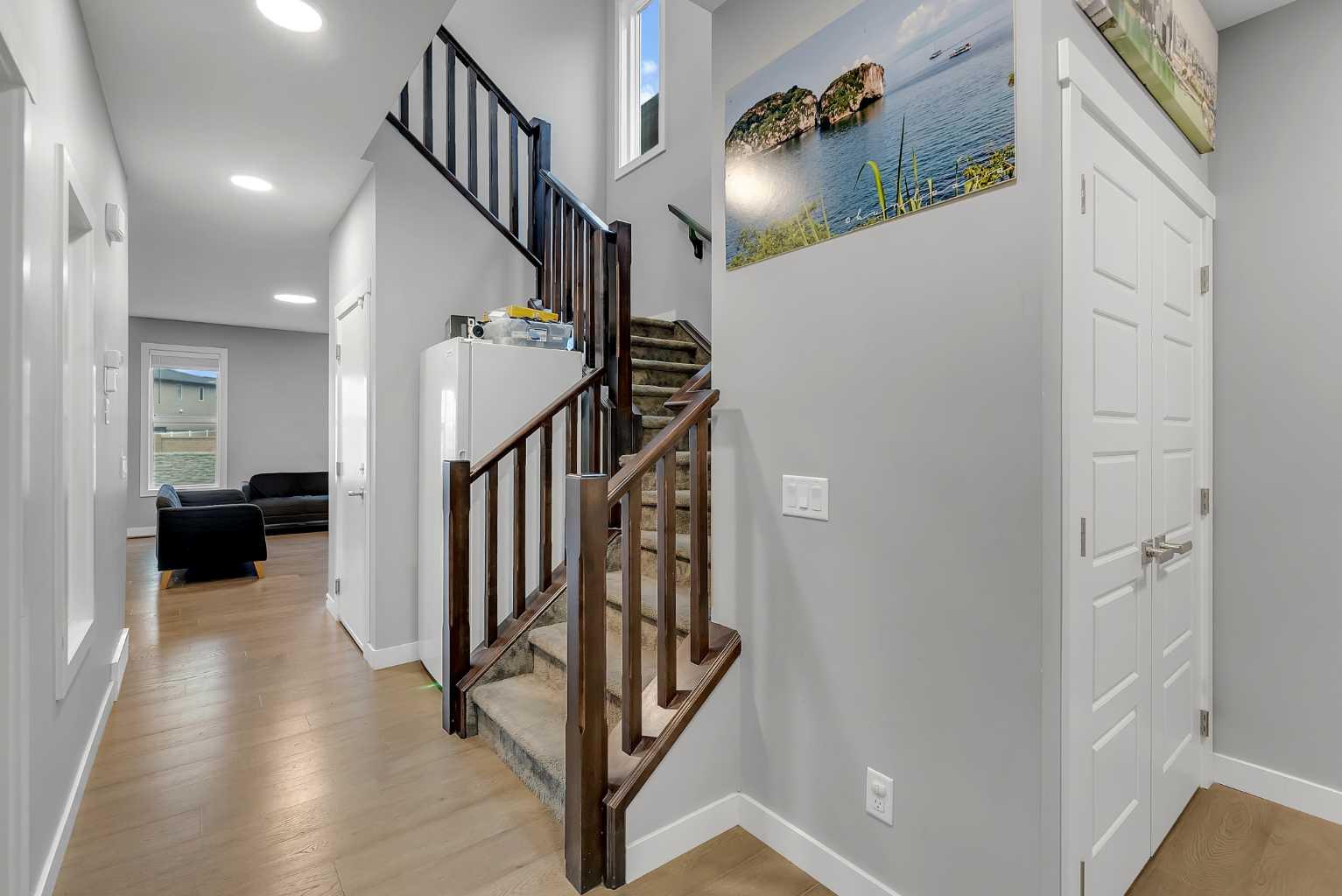 154 Amblehurst Way NW