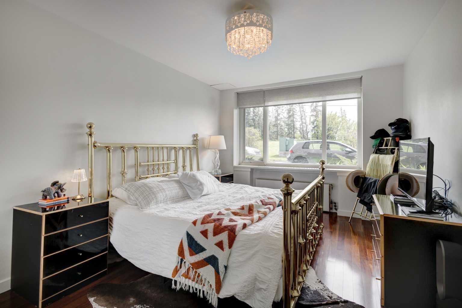 107, 3339 Rideau Place SW