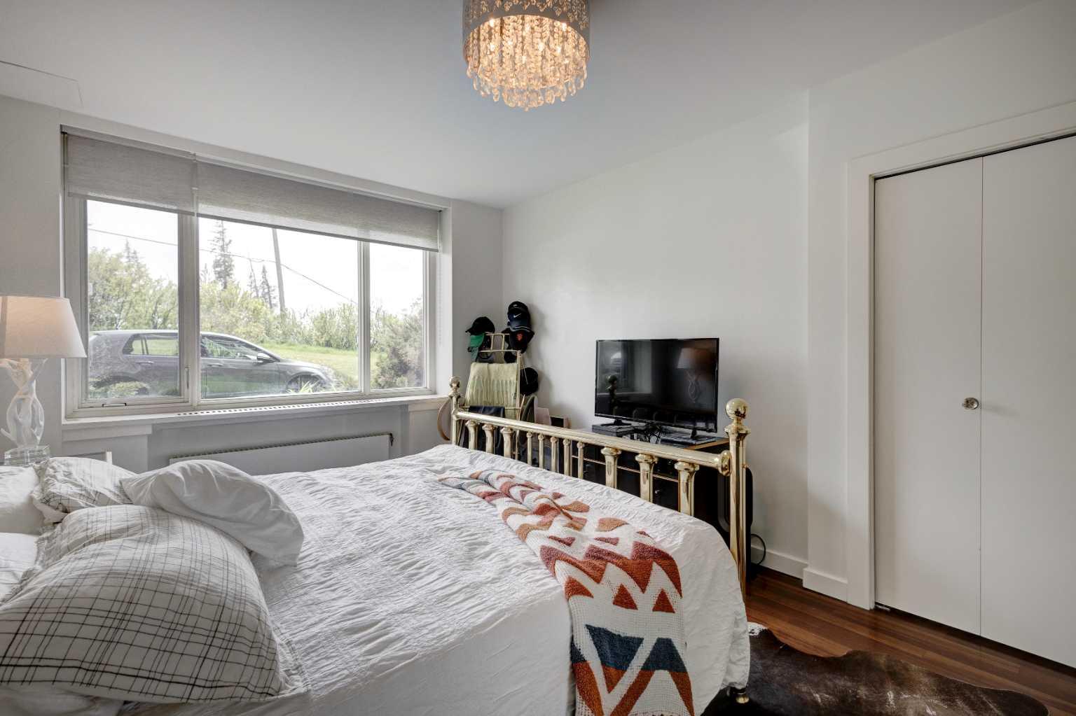 107, 3339 Rideau Place SW