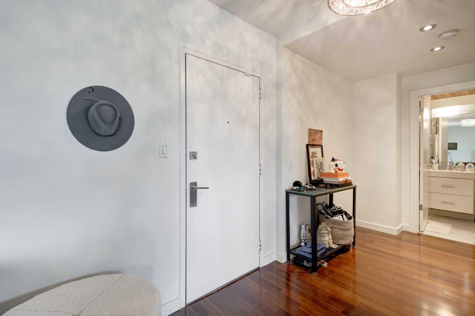 107, 3339 Rideau Place SW