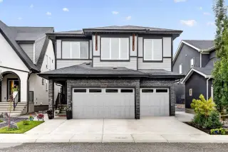 260 Marina Grove SE